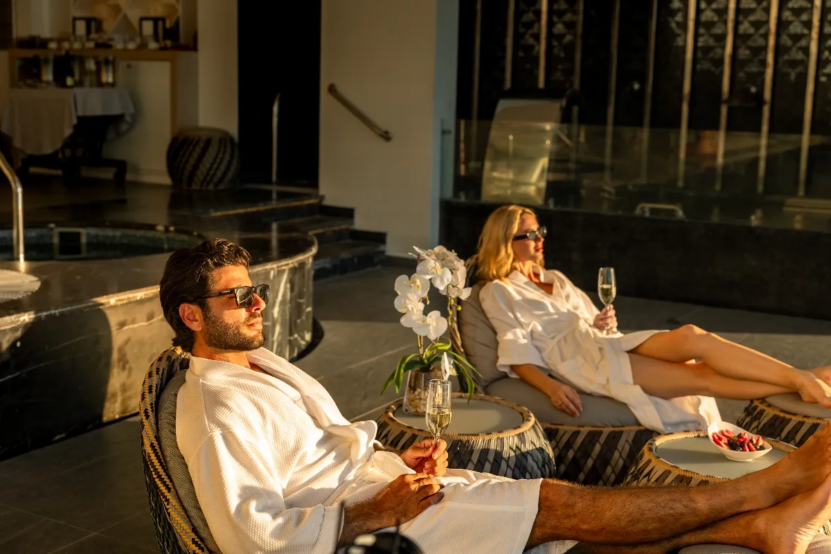 Couple receiving a luxurious spa treatment at Spa Imagine