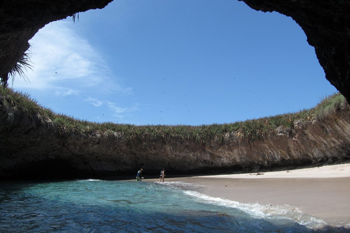 lovers beach islas marietas
